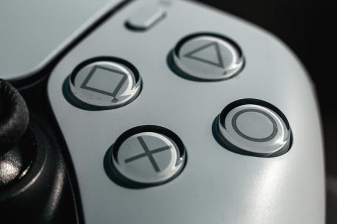 Sony разрабатывает полностью сенсорный геймпад для PlayStation